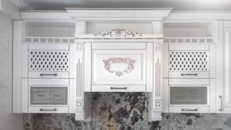 заказать кухню деревянную